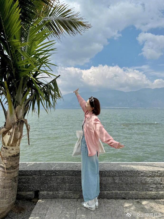 不会拍全身照的姐妹有福了  