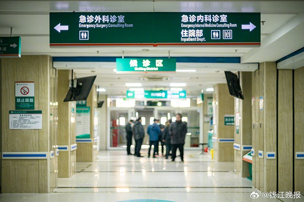 #人医分数不如兽医背后的现实困境# 【#别让最聪明的头脑不敢学医救人# 】202