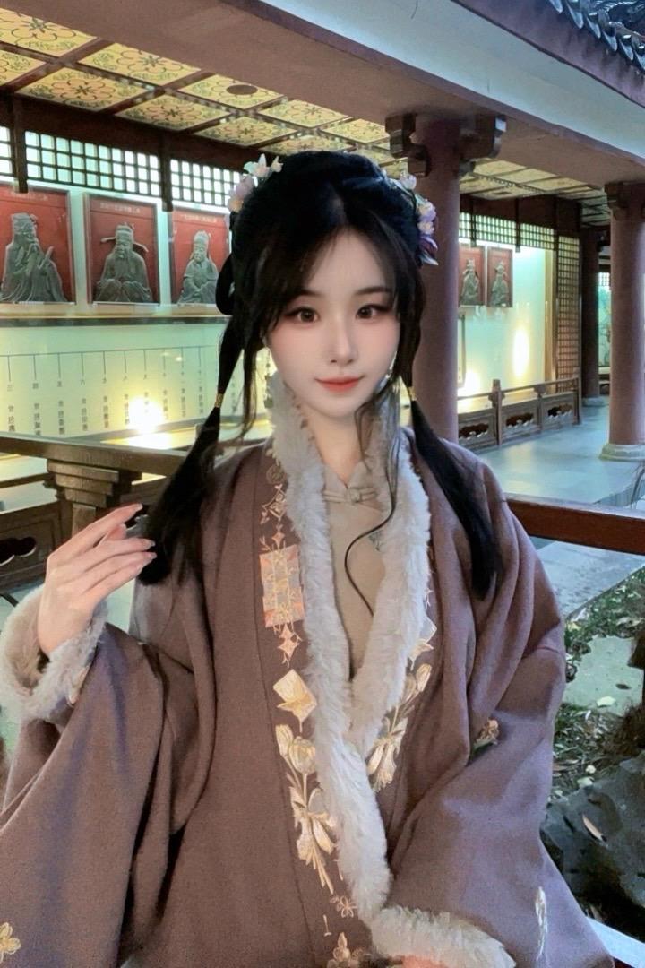 我本将心照明月 奈何明月照沟渠