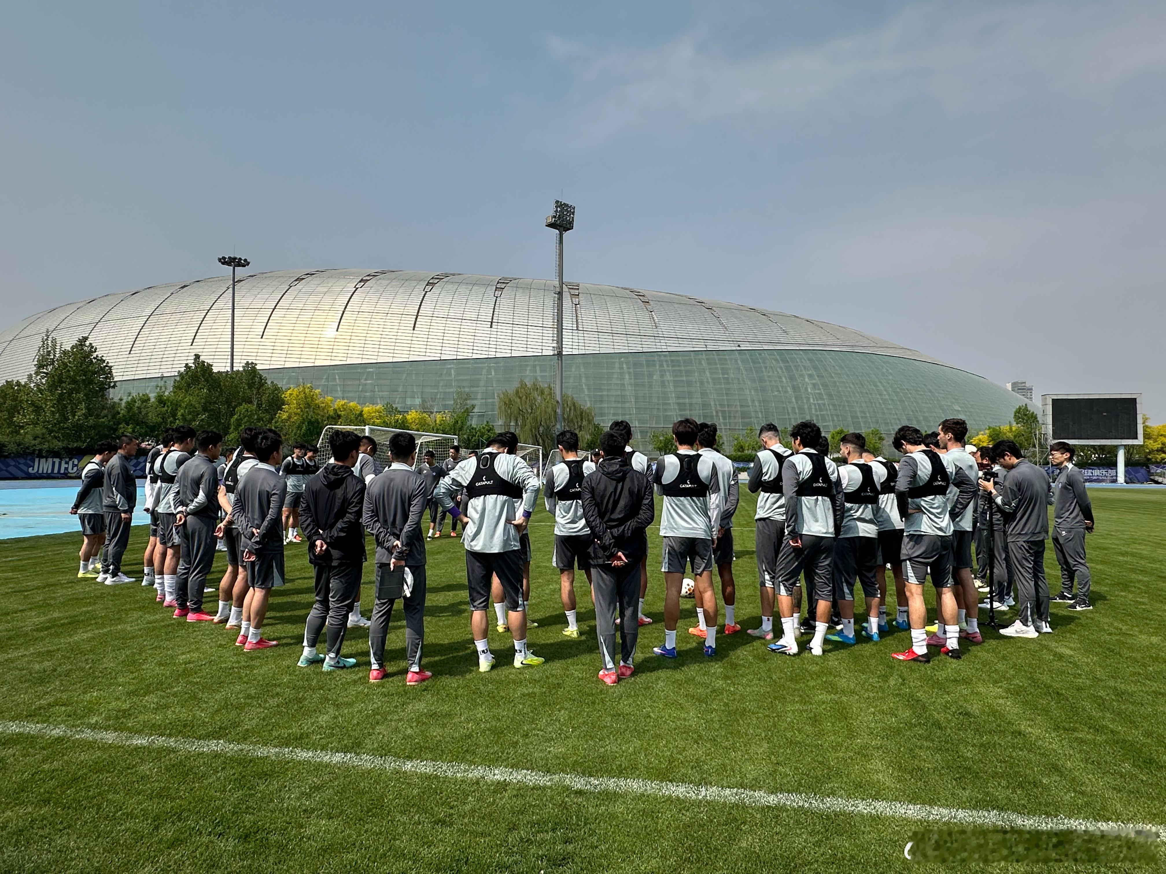 天津津门虎 此时此刻。 