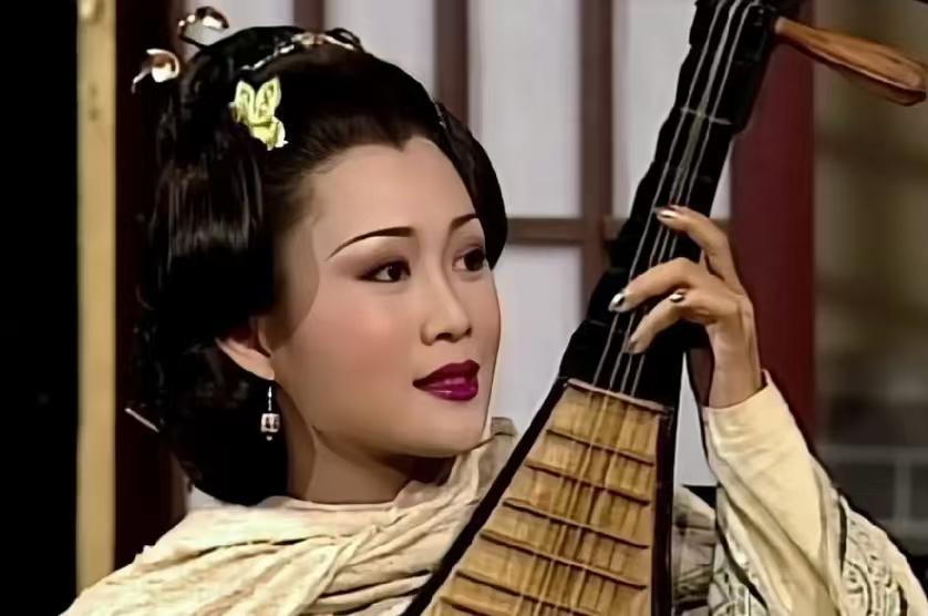 今日话题：明末亡国的祸水真的该让陈圆圆背锅吗？？？

网友甲：若不是她貌美动人，