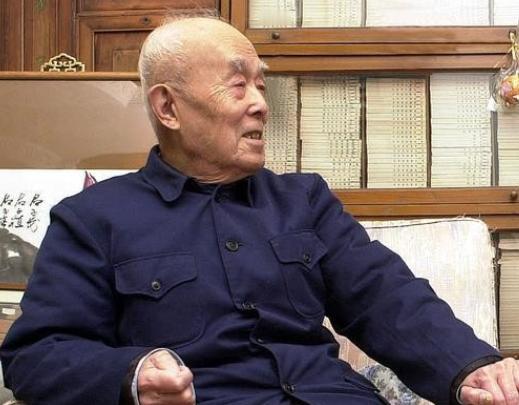 北大终生教授季羡林，语出惊人：“多少年后，我醒悟过来，终于发现了一个宇宙真理：在