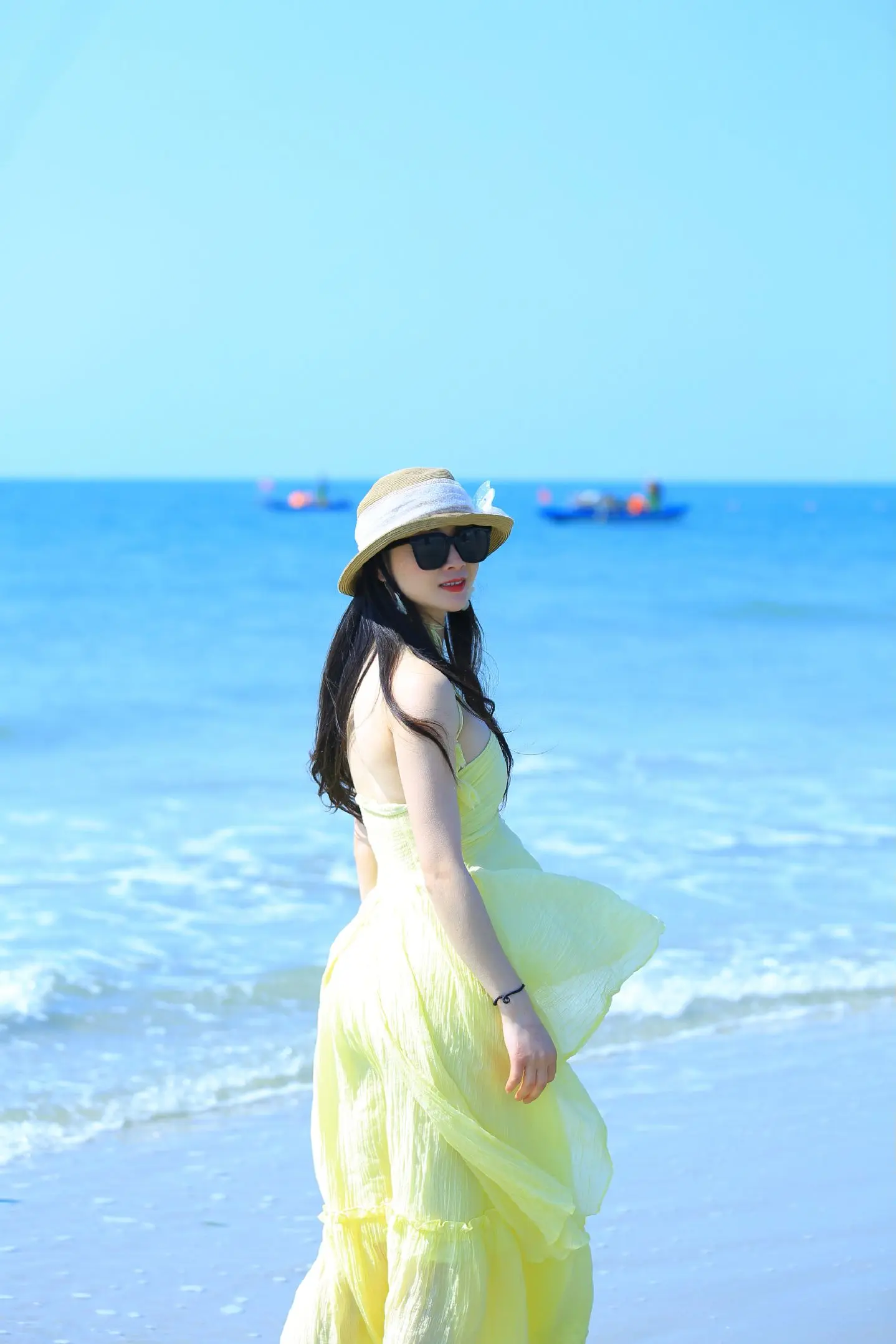 单反的色彩手机给不了，10元一张感觉也没亏😭，后面四张手机拍摄……