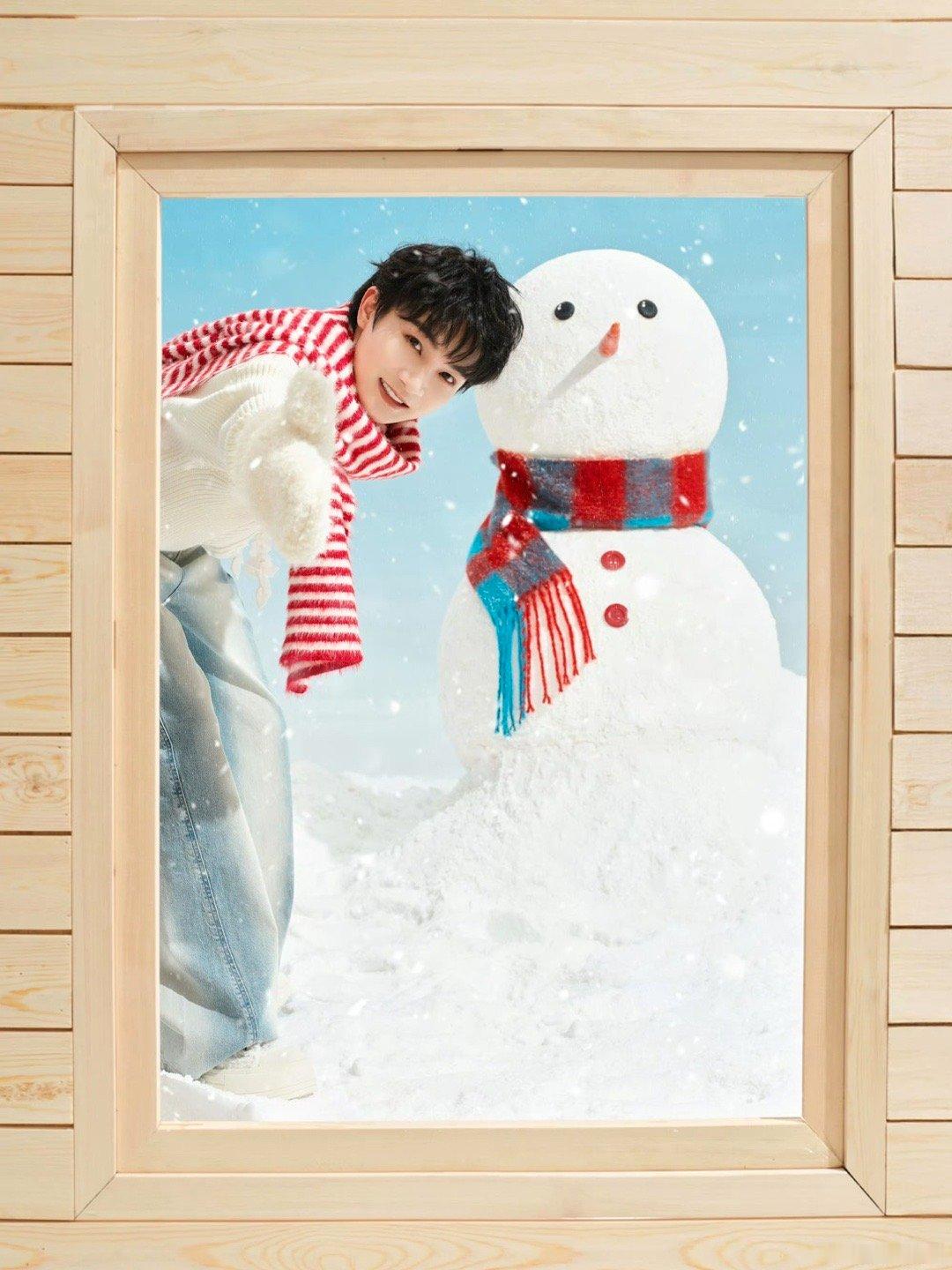 周深 小品天赋周深演老头  手敲tag的时候，不由自主地敲成了周深演老公我的手有