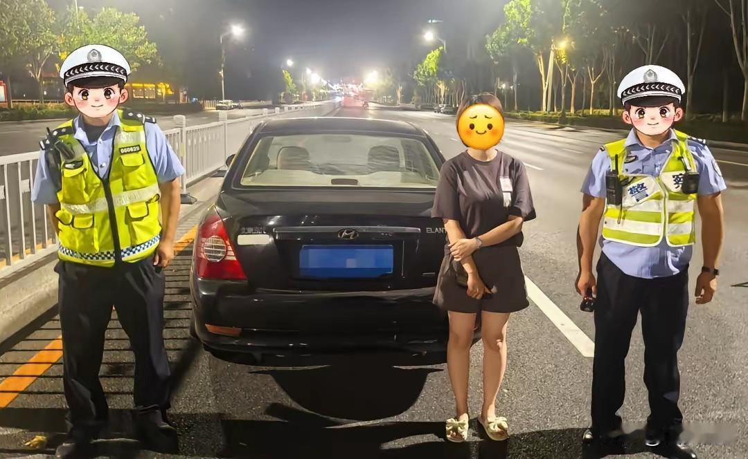 烟台女司机酒驾，被逮个正着，年轻轻的，长得眉清目秀，身材也好。搞不明白为啥酒驾，