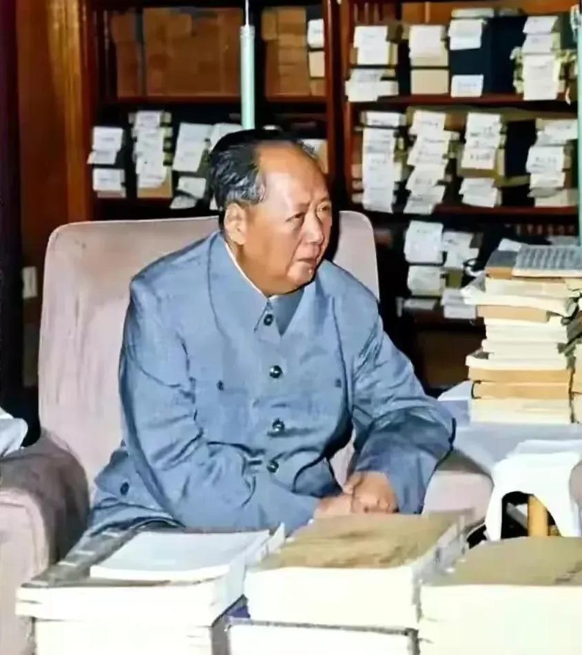 基辛格五次见毛主席，晚年为何仍称他无法复制
1973年11月12日，毛主席会见了