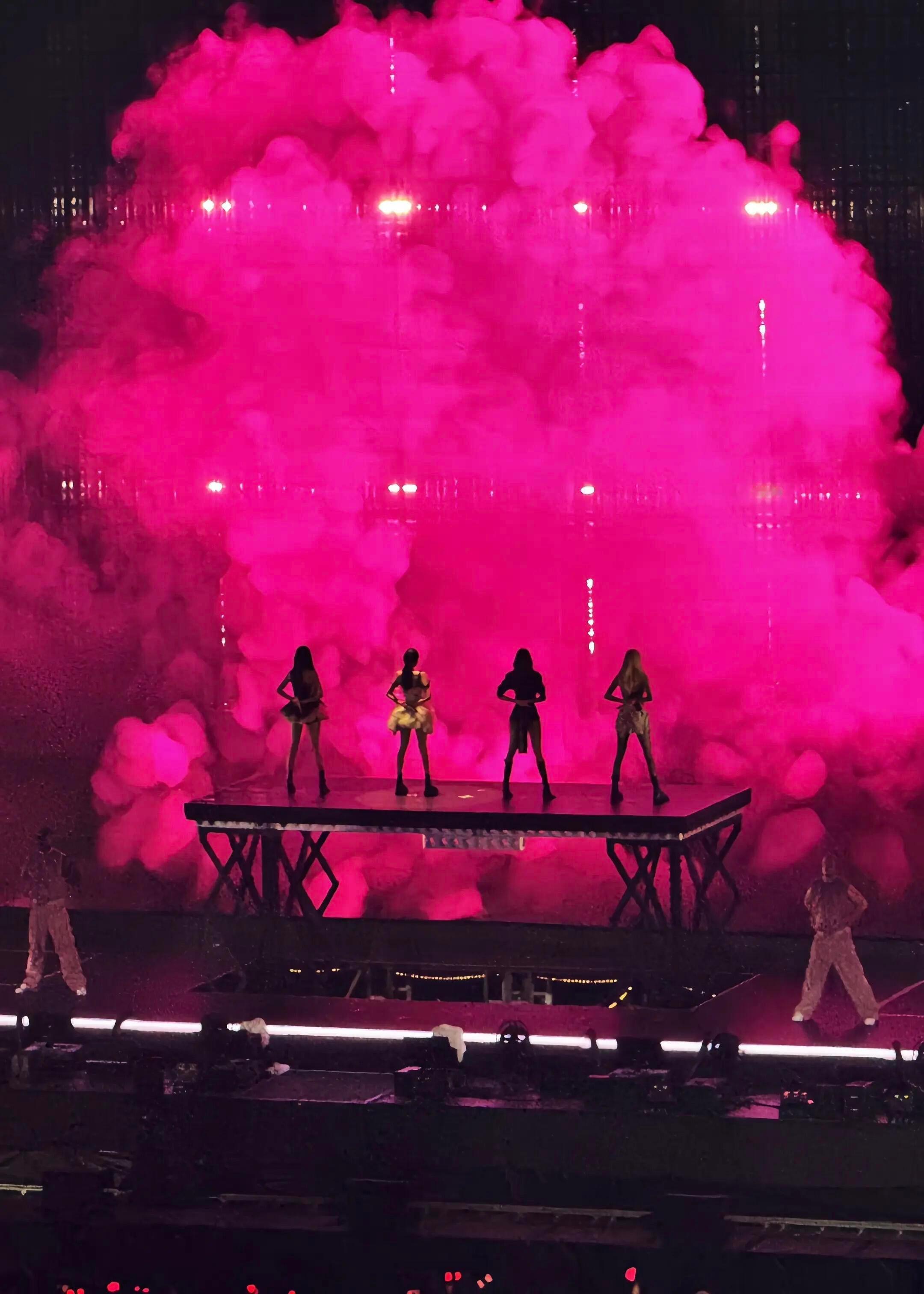 天啊，BLACKPINK的惊人比例😱 