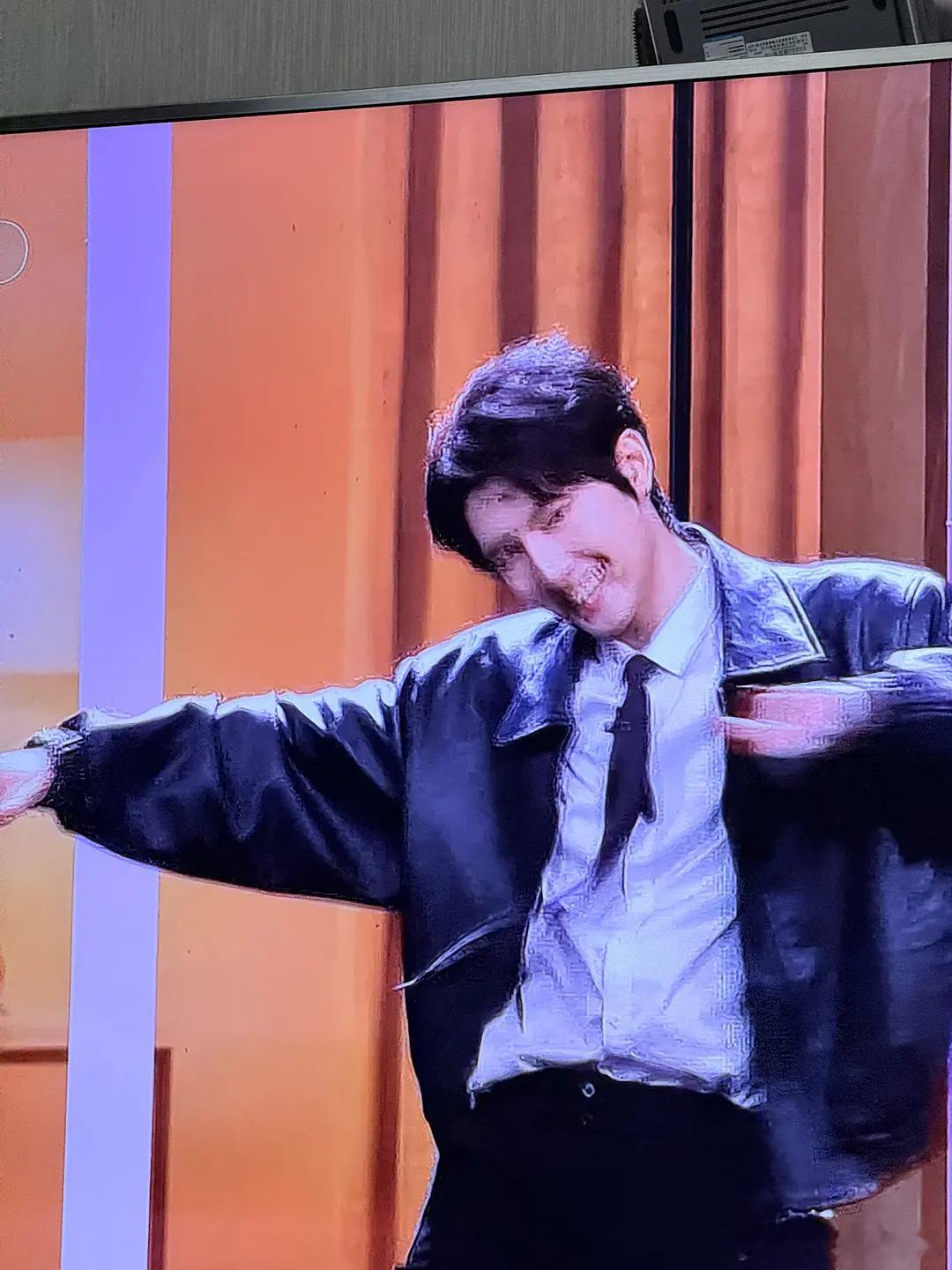 男宝一上春晚了这不是屋里冰哪吗春晚