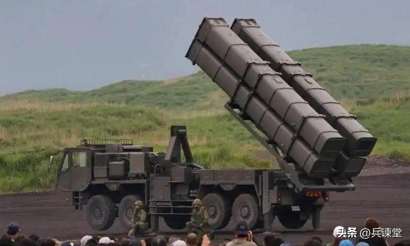 日本违反“和平宪法”，部署1000公里射程导弹，中方不会视而不见。日本已经走了扩