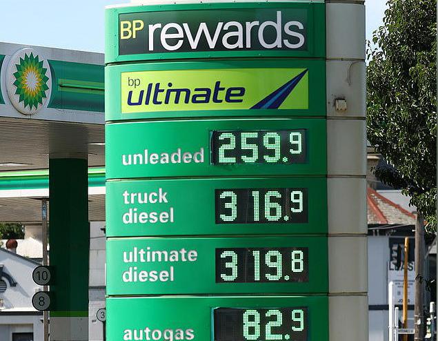 美以伊战争已进入新阶段。美国和伊朗的谈判之路仍遥遥无期，霍尔木兹海峡的通航环境和