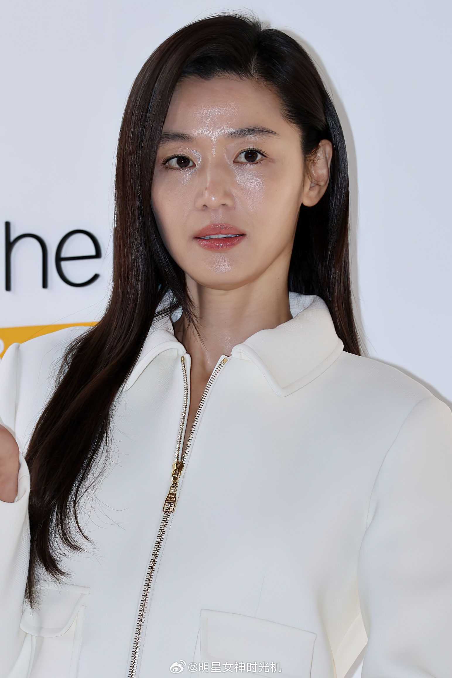 010全智贤出席活动