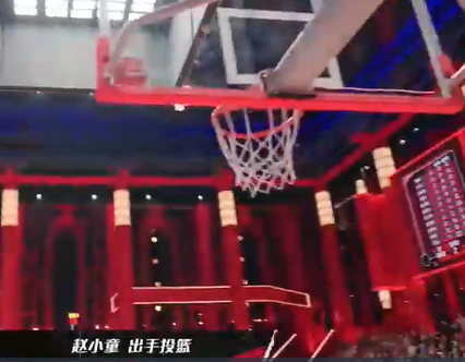 #赵小童三分远投命中#呜呜老七这个超远三分钱真的别太帅了，在大比分落后的情况下还