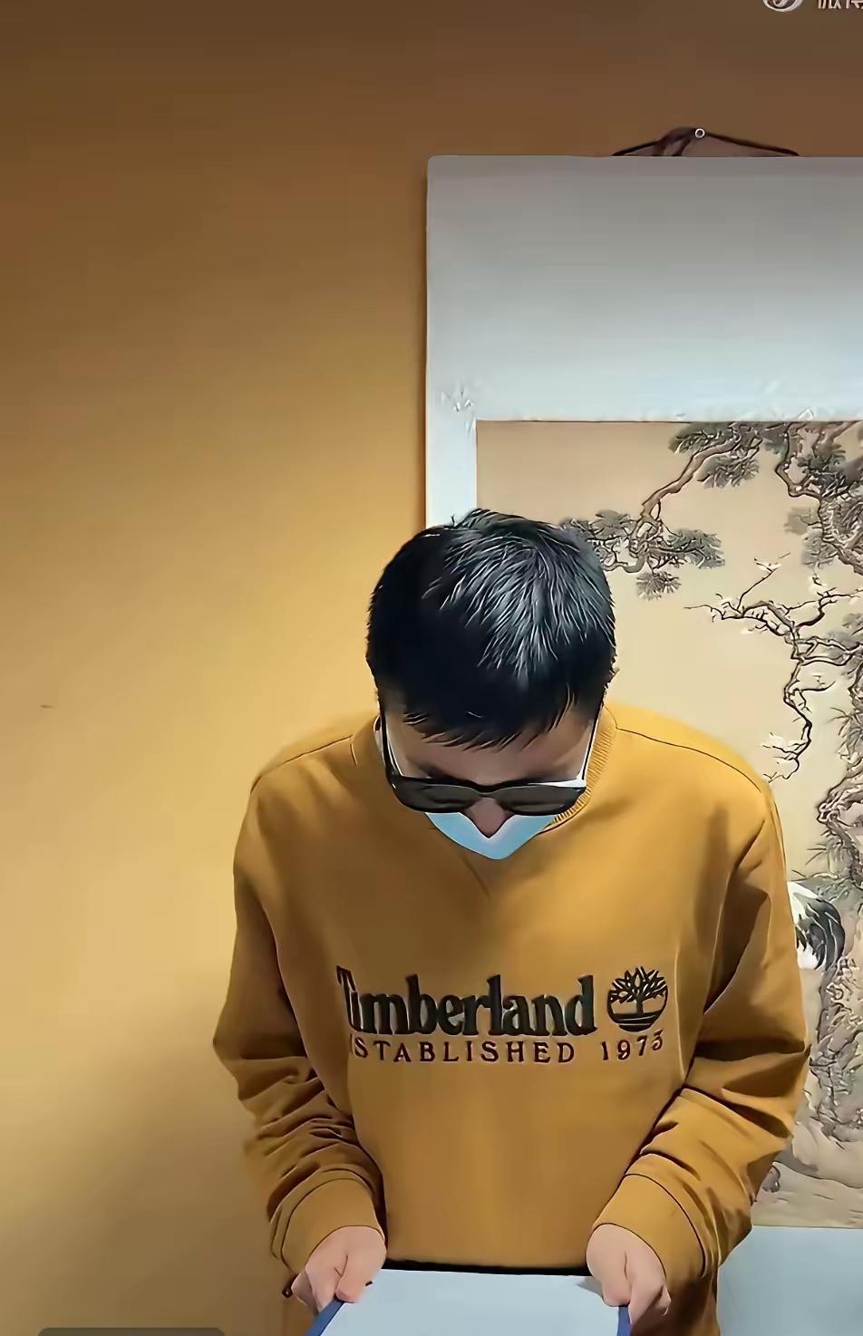 …不查不知道，
一查才知道，身披旭日旗的这名南京留学生，在莫斯科大学的留学费用，