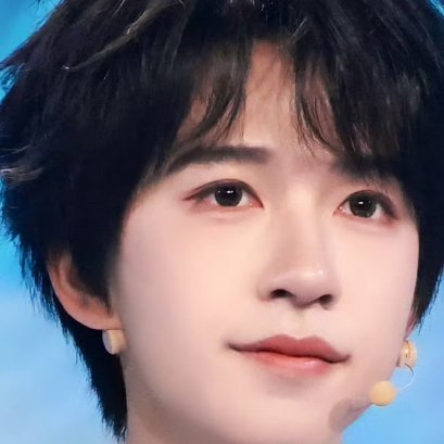 贺峻霖💚阳光信用  💚每日一善  业精于勤，荒于嬉；行成于思，毁于随。路漫漫