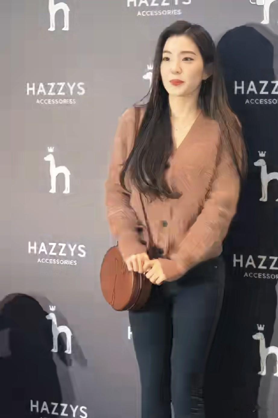 裴珠泫牛仔裤