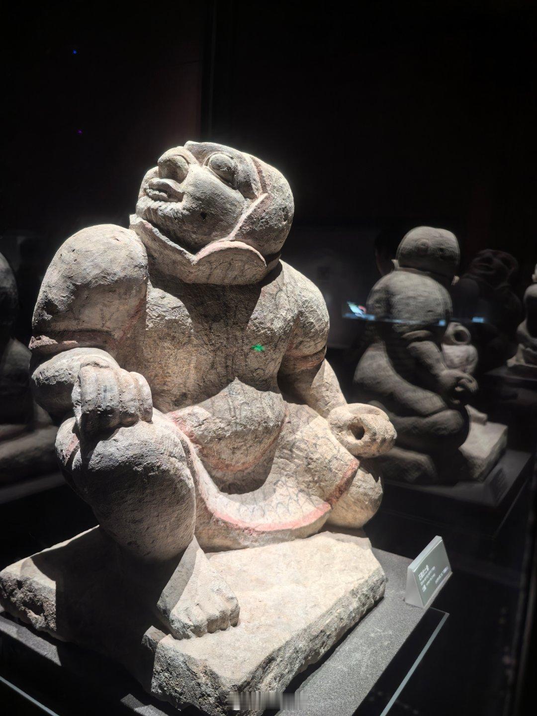 万千气象看山西 走进大同市博物馆，北魏牛车陶俑金饰诉说千年风华。牛车模型造型逼真