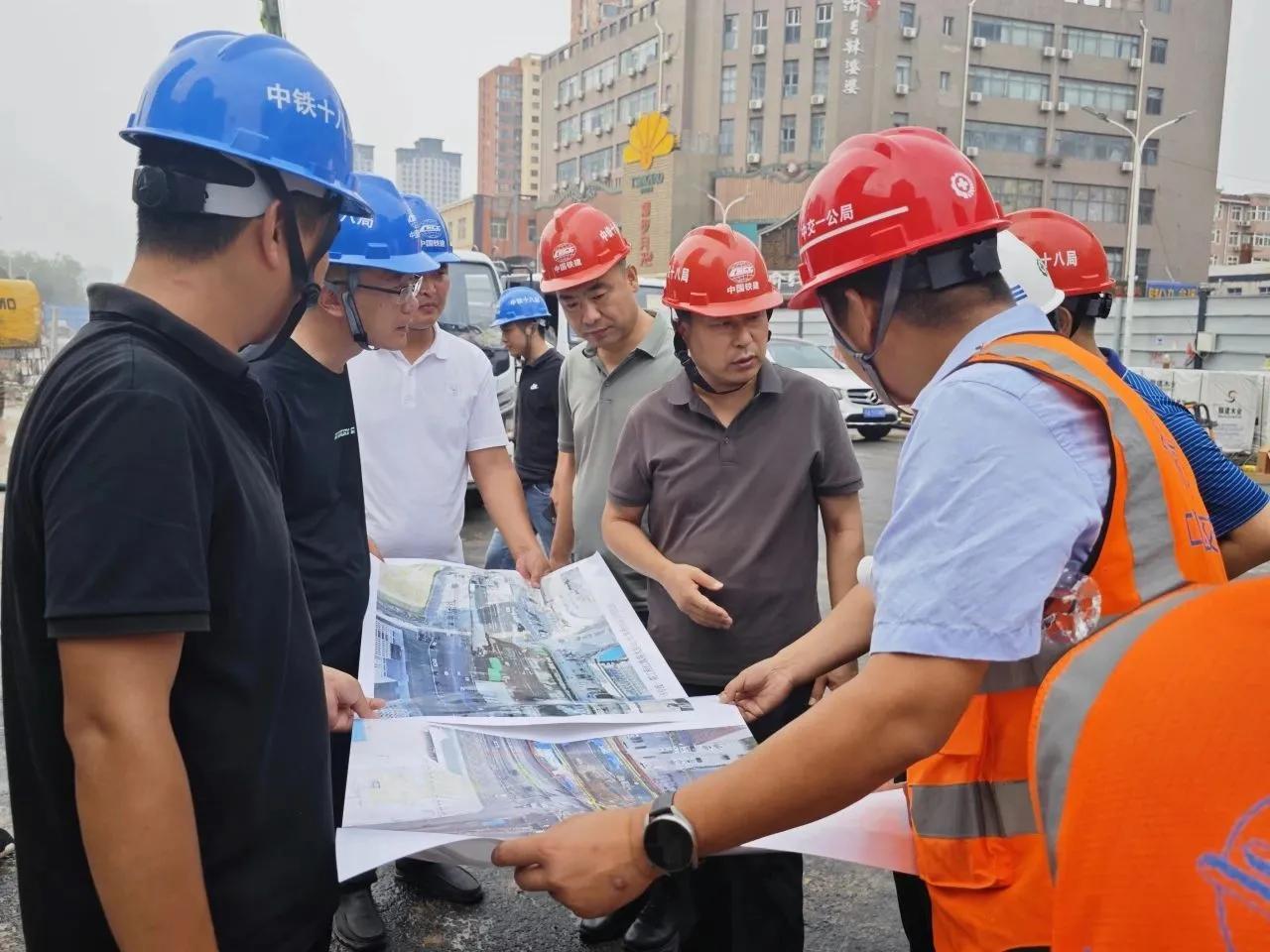 市轨道集团督导检查轨道交通二期工程建设进展及防汛、环保等工作

7月7日下午，市