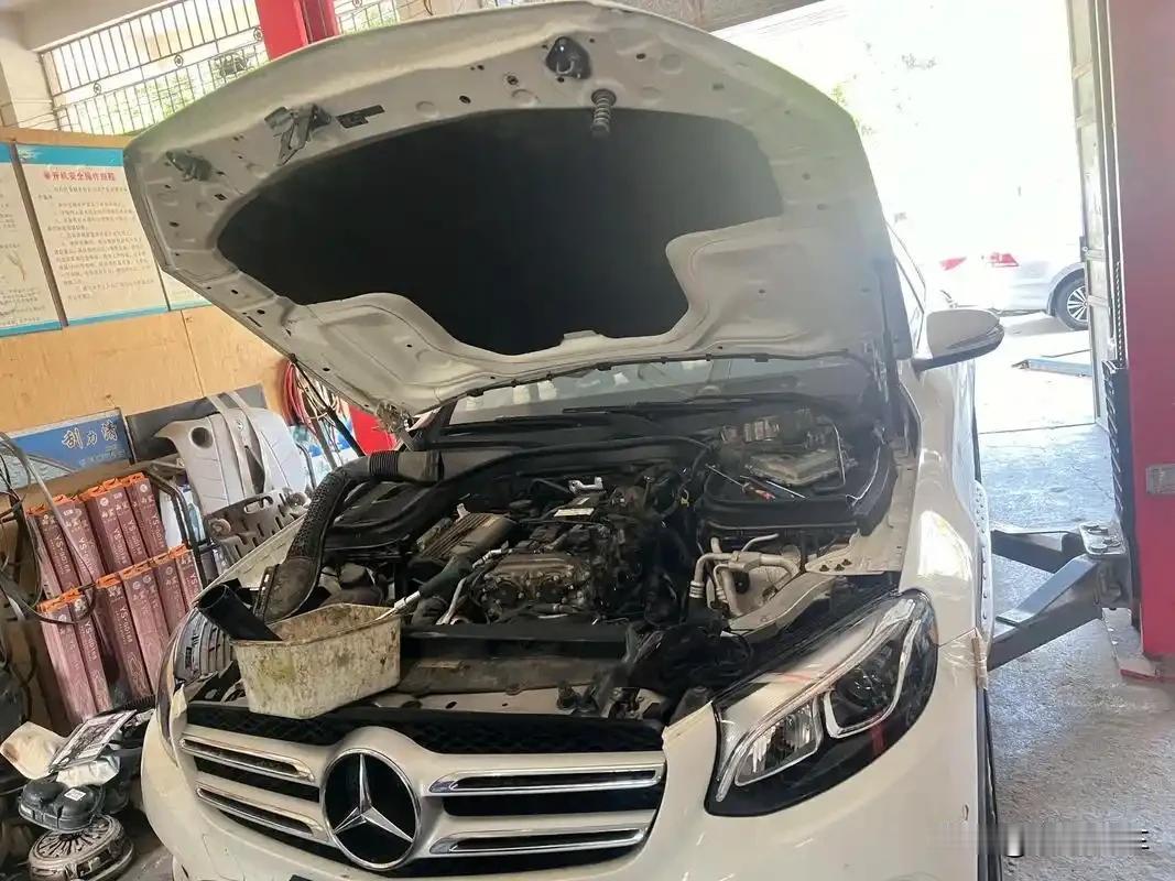 咱说心里话，这个车啊别买贵的，越贵的车后期维修保养换件越贵。

一个几万落地的车