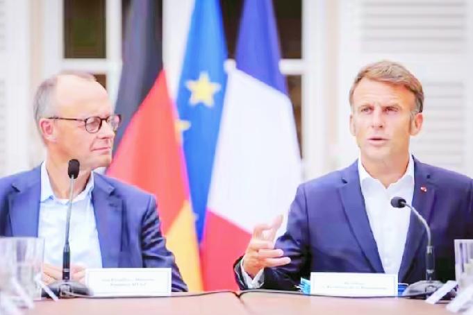 快讯，马克龙计划12月访华，还有个大胆提议，邀请中方参加G7峰会
网友:道不同不