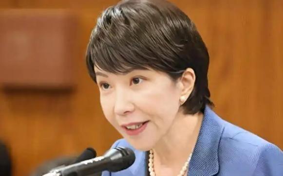 眼看中日关系改善无望，日本国内给高市早苗支招了！8月21日，日本经济新闻刊文表示