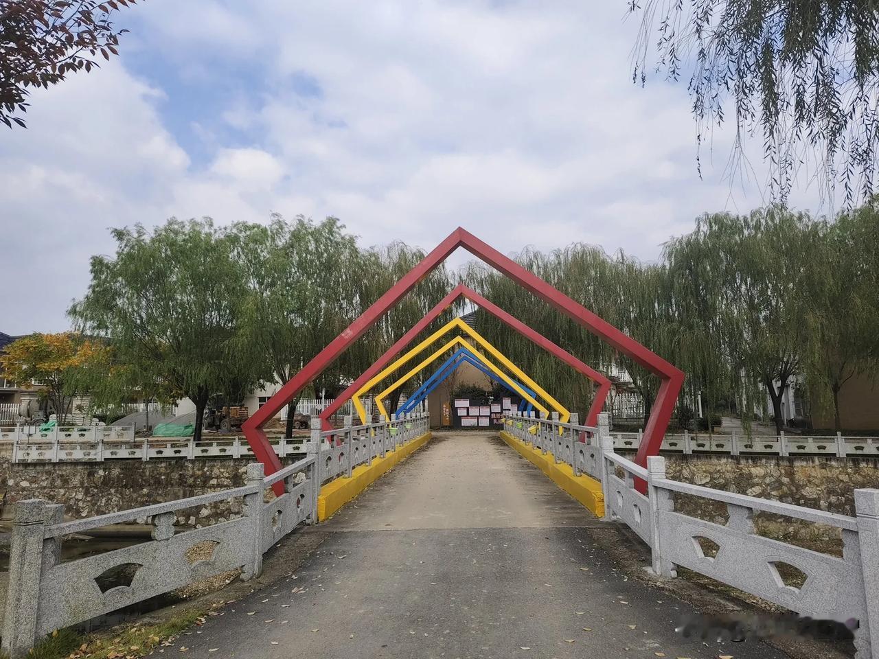 [祈祷]冬季防病指南:
适当添衣保暖，预防流行性感冒。[火炬]
出门戴口罩，防范