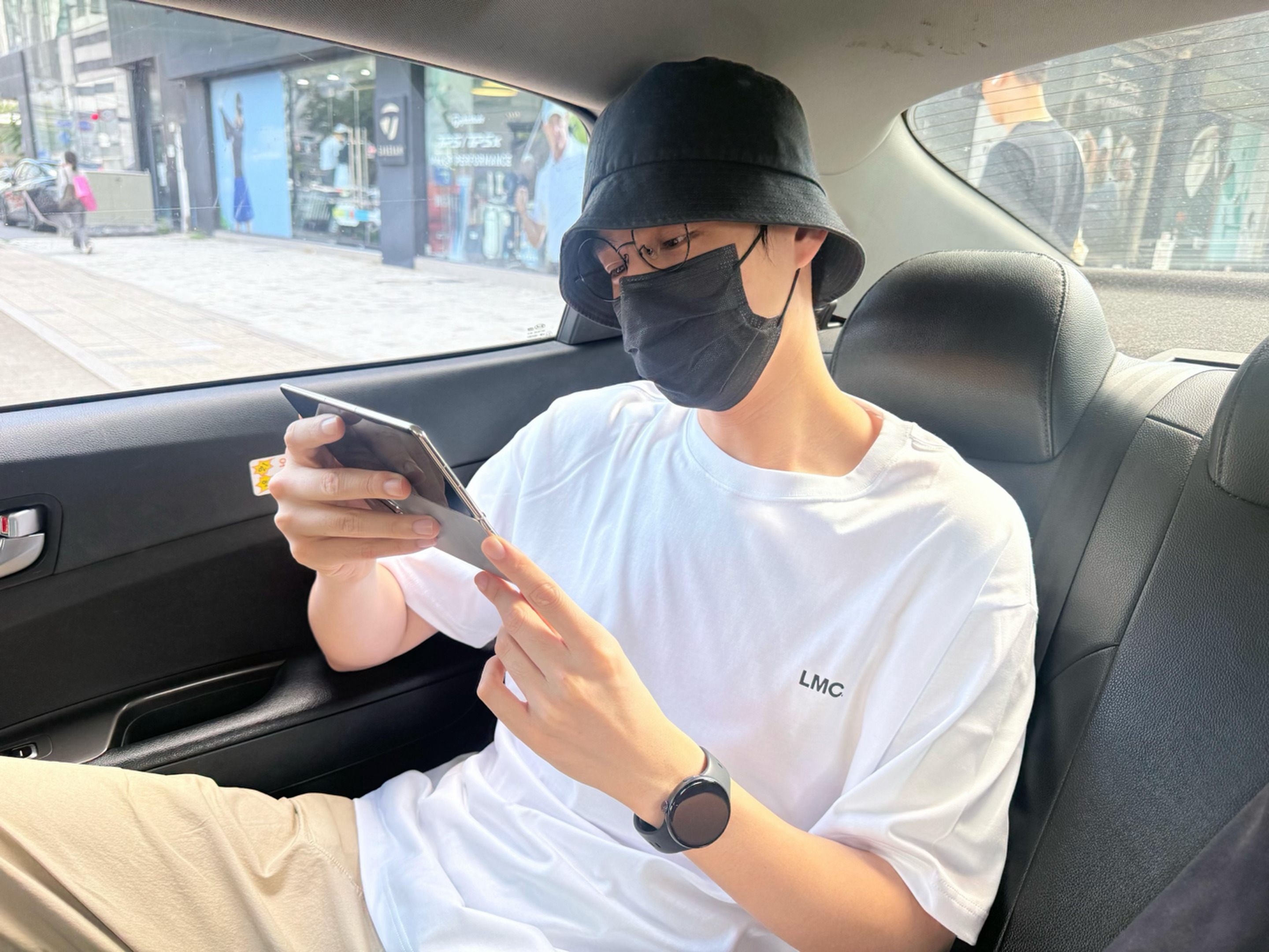胡一天也想进步了胡一天韩国游玩plog胡一天田曦薇天才女友售后 此男就这样在韩国