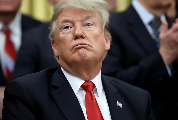 离谱，美军教科书级救援翻车，残骸遍地暴露霸权谎言

小派今天必须带大家扒一扒美军