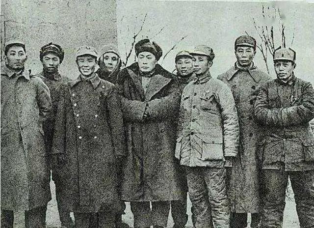 解放战争时期，都说解放军一野最苦，二野最累，三野打得最漂亮，四野发展最好。
为什