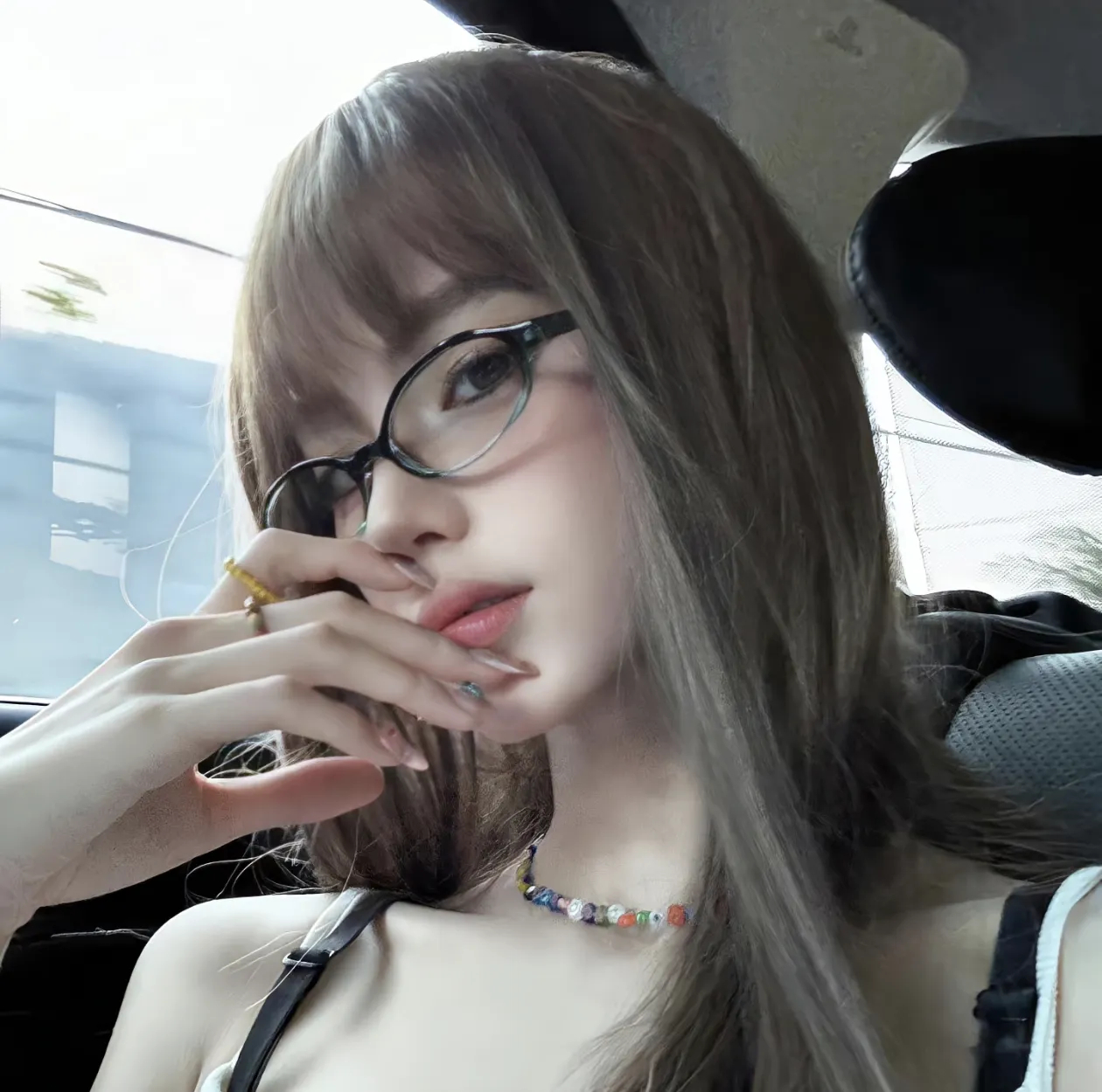 𝐒𝐡𝐚𝐫𝐞权威女头 | 如果你是太阳 那我就是围着你转的世界 