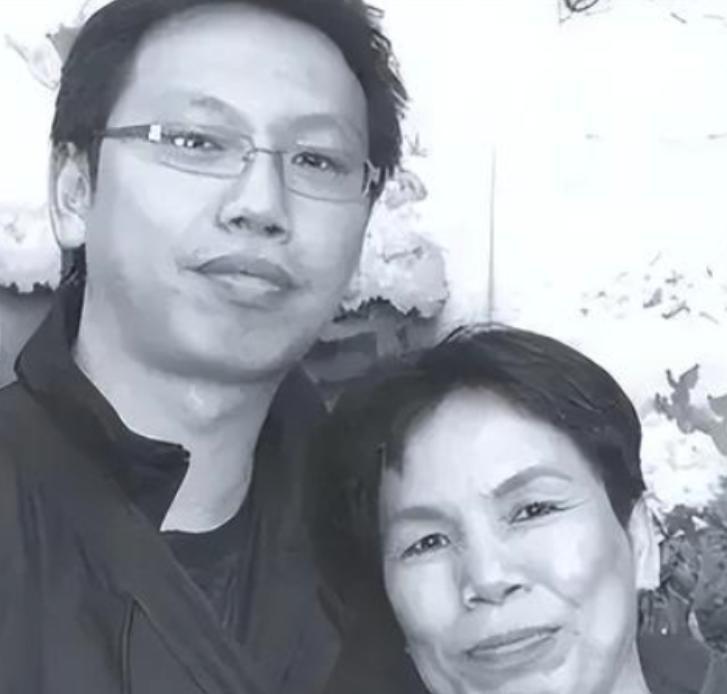 2008年，扬州一单亲母亲，正为女儿嫁妆发愁，银行卡却突然收到1530万转账。母