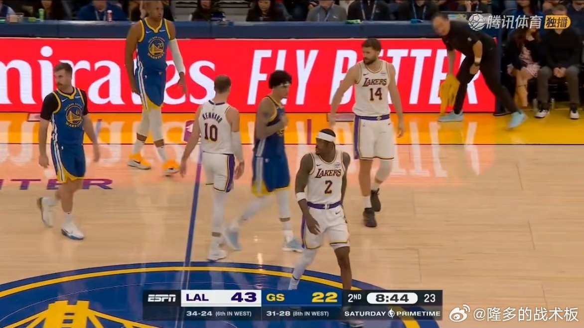 可乐贝进轮换了，压缩了艾顿的时间！湖人vs勇士