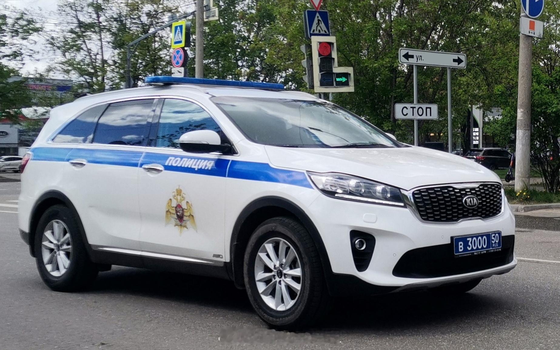 Kia Sorento / Moskvich 3 / Skoda Octavia