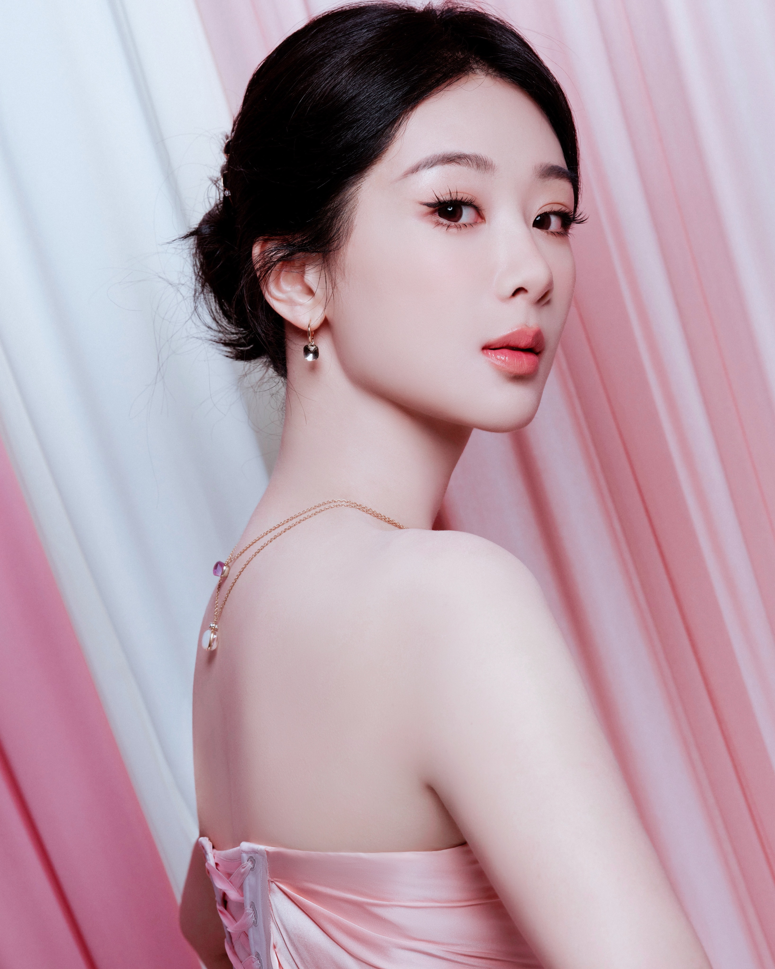 杨紫宝曼兰朵全球品牌代言人杨紫 I like purple.💜I like w