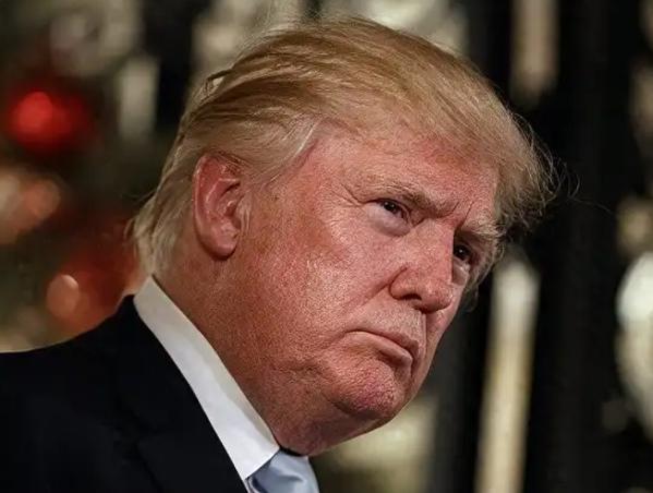 特朗普这次真是把自己推到悬崖边了。美伊冲突四十天，美国军费超450亿美元，装备损