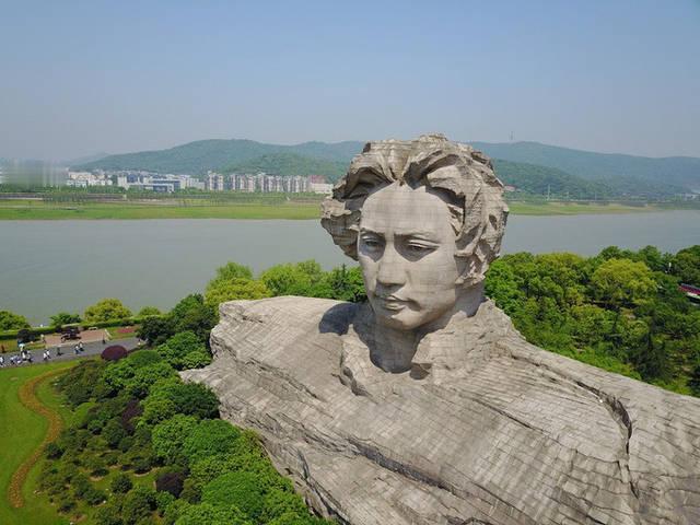 #这个五一你在哪个城市#
这个五一我会去长沙玩，长沙，是一座美丽的星城，有着丰富
