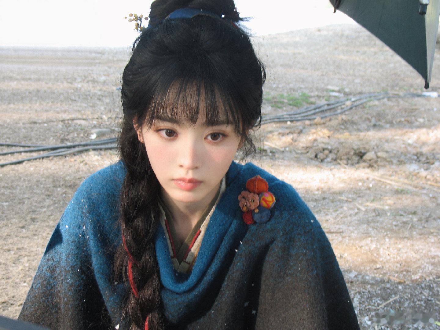 这剧播完田曦薇排到这些小花前面了田曦薇排到这些小花前面了这剧播完田曦薇排到这些小