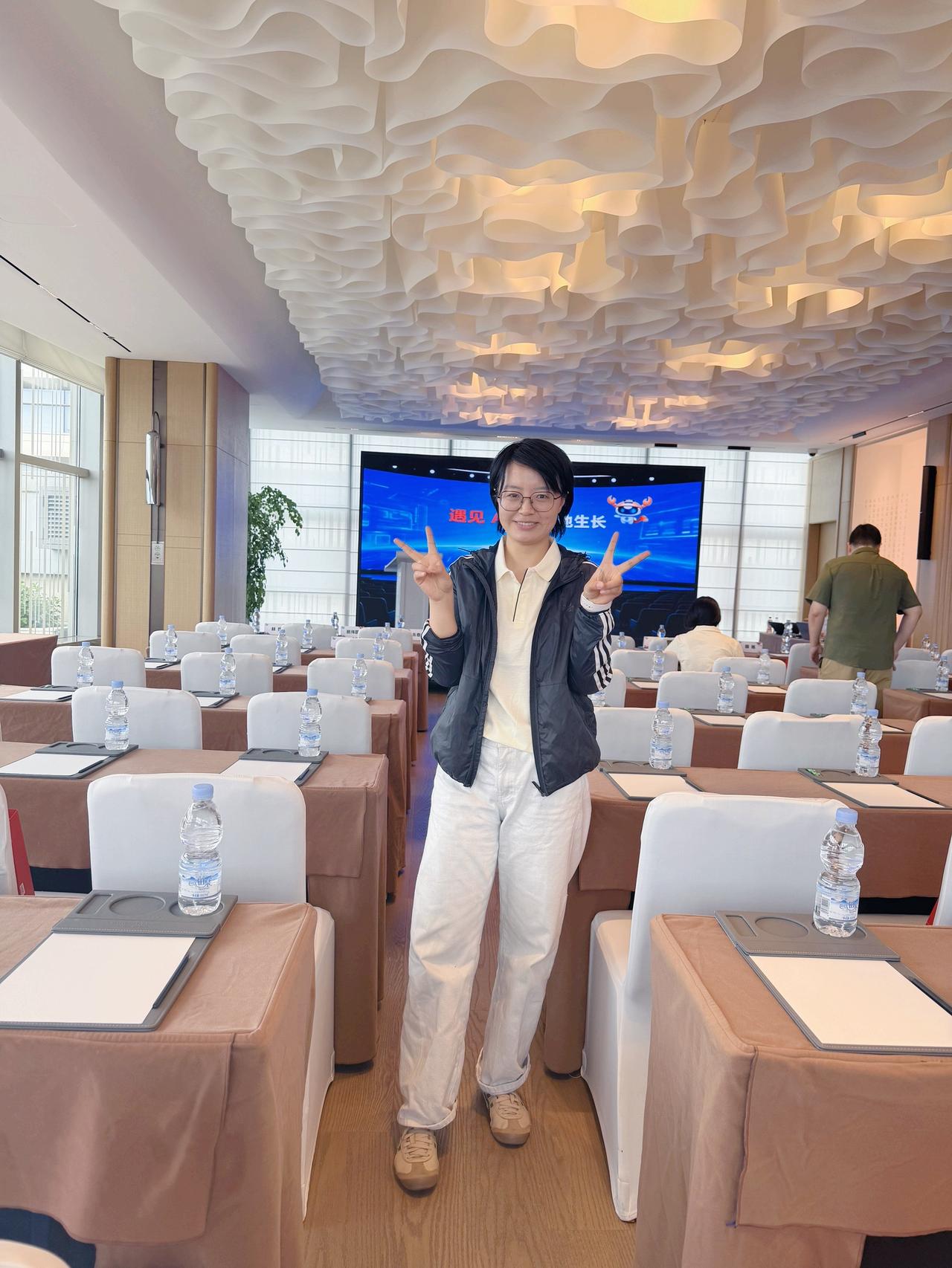 当你犹豫要不要去做一件事的时候，其实你内心已经有了选择，只是你还没有充足的理由去