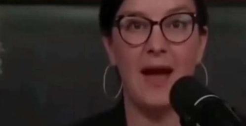美国 女议员曾问国务卿 卢比奥 ：“要是现在和中国开打，美国能赢吗？”卢比奥的回