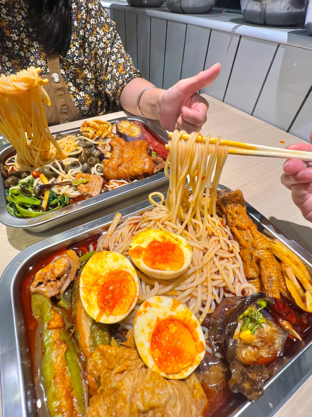啊啊啊啊南宁新开的。。。超大碗🆓续！！！
