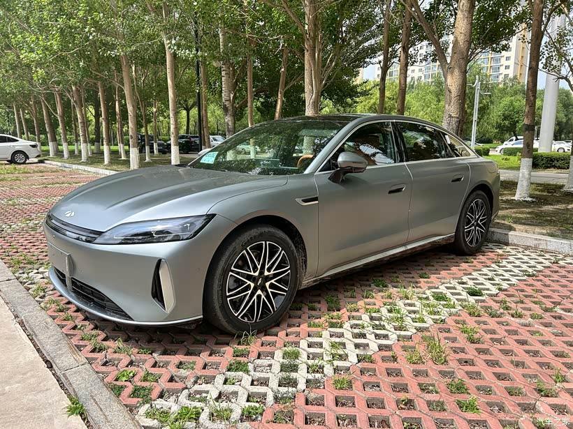 刚买时开开心心，修车时烦恼无比，一点儿“小问题”需要搞成“大工程”？
四川雅安的