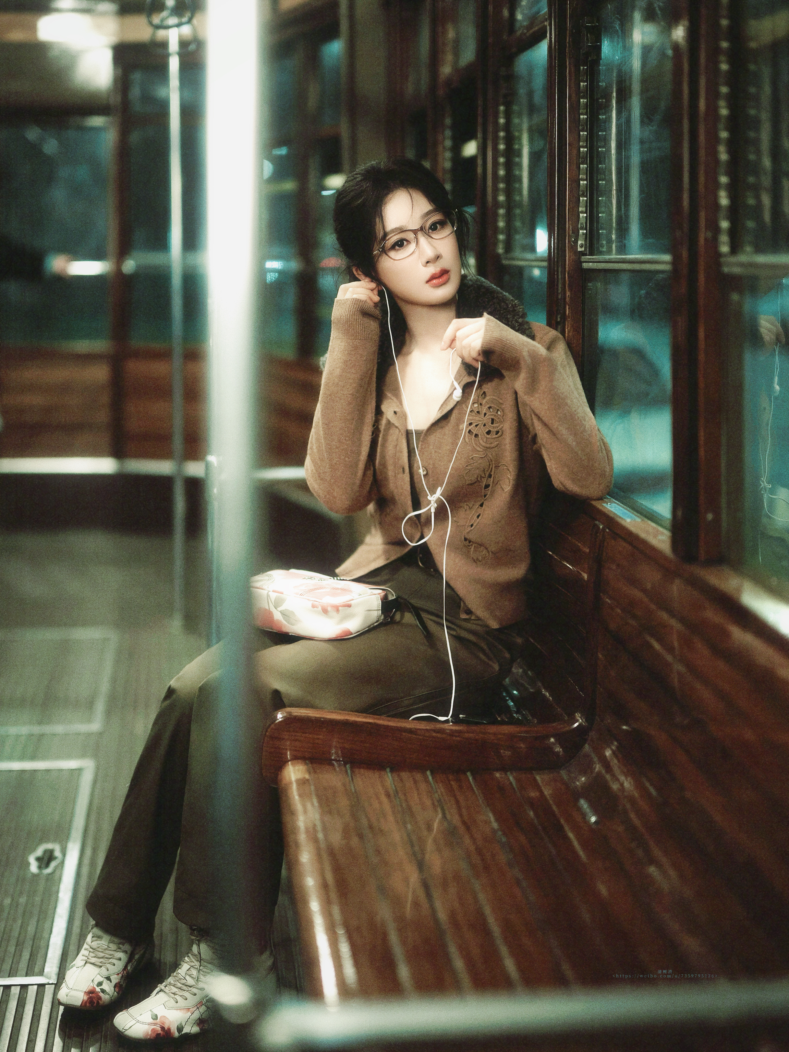 怀念是阴雨天发潮的松香 ​​​