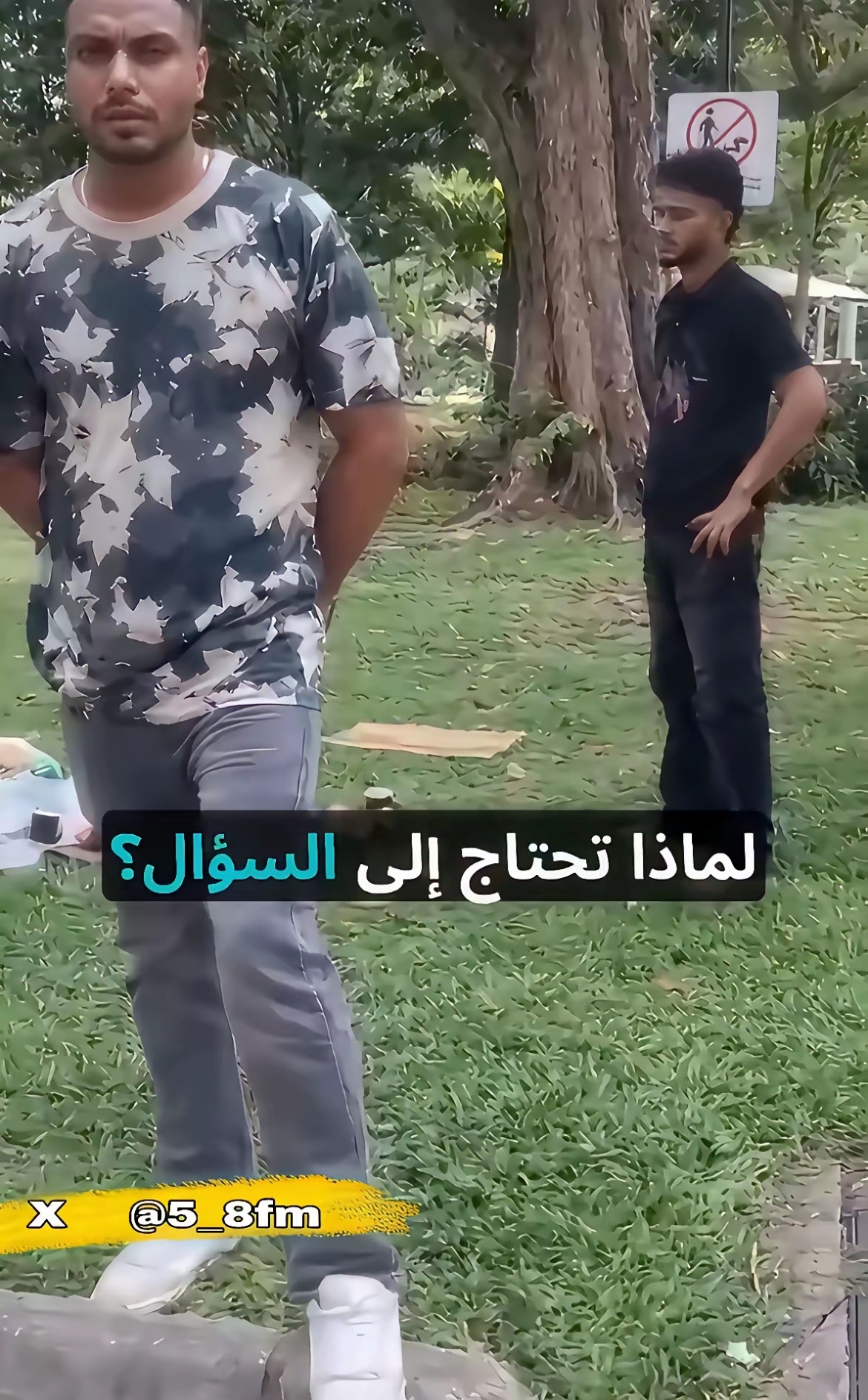 美国学者克林顿·米森说：新加坡只是个缩影，在全世界印度人像蟑螂一样野蛮繁殖，极大