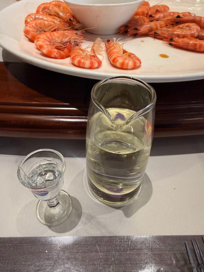 南有茅台，北有皇台。老酒微黄，25年收藏的金皇台。[胜利] 
