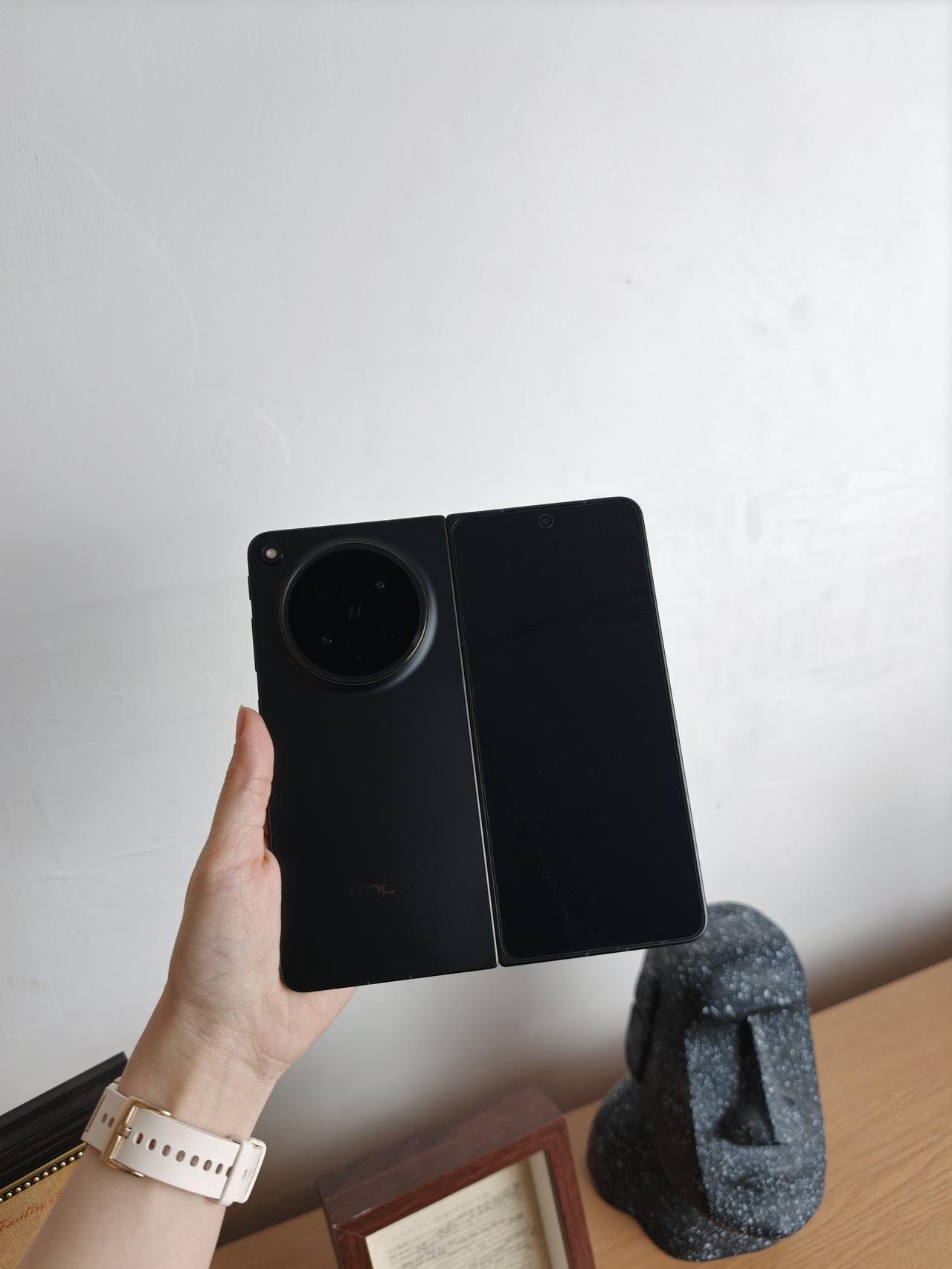 Find N3换到N6，真的不得不说两句
手里的Find N3已经用了两年多了，