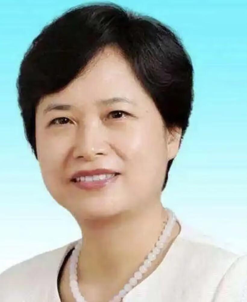 天呐！曾长期在深圳任职的杜玲，如今接受审查调查。

她从丰顺出发，在罗湖区基层深