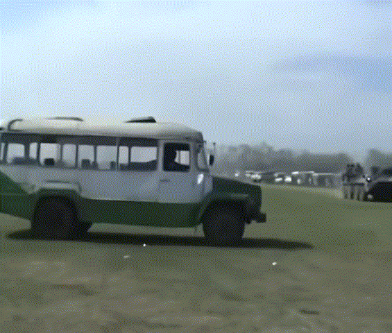 演习结束：匪徒三人已全部死亡，人质30人全部击毙[得意]