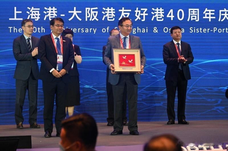 全球资本流通的方式支付方式剧烈演变的更新；全球货币政策；壁垒、形势更加严峻，资本