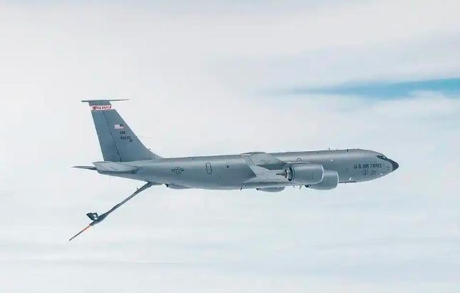 美国对伊朗行动又摔一架飞机，这次还是“非敌方火力”
【观察者网】当地时间3月12