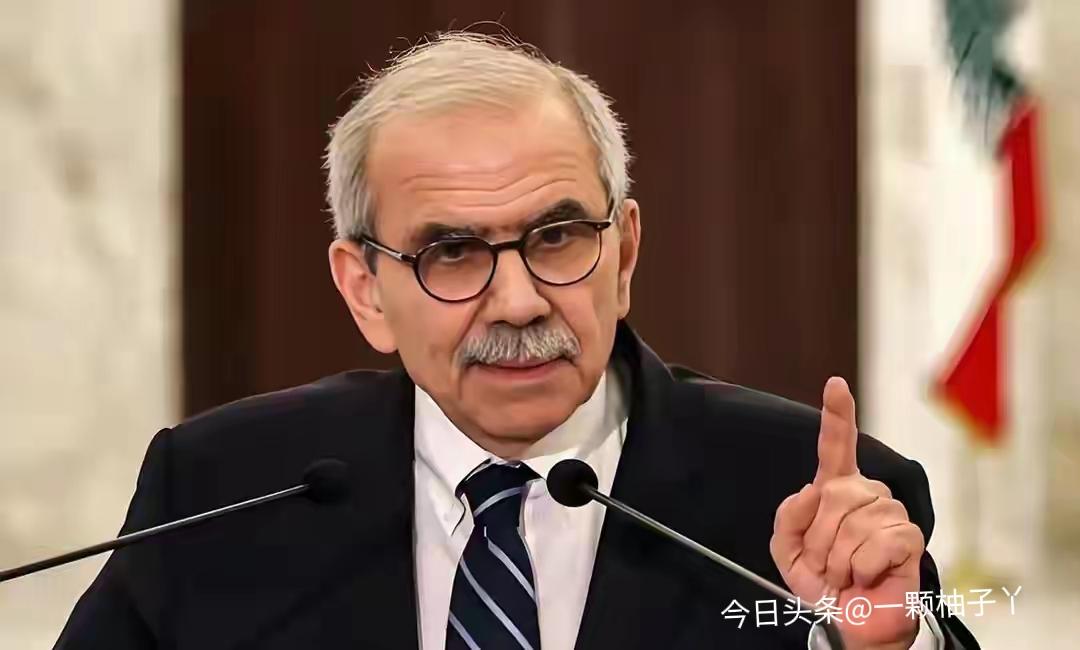 黎巴嫩总理萨拉姆在贝鲁特召开紧急内阁会议，直接对真主党下了“硬通牒”：全面禁止其