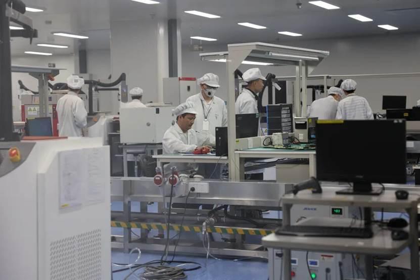 比指甲盖还小的芯片，让成都站上全球领先位置


卫星拍回的高清图像、雷达探测的微